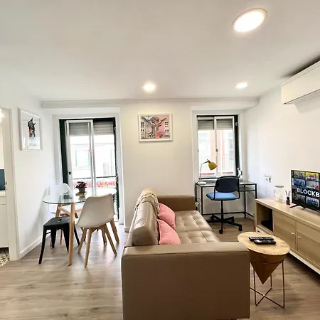 Urban Retreat - Lx Factory *